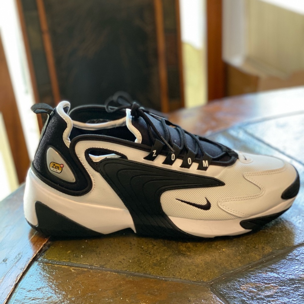 WMNS Nike Zoom 2K